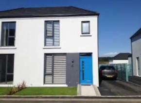 Fabulous Portstewart Modern Seaside House NITB